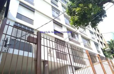 Apartamento 87m², 02 dormitórios, 02 banheiros e 01 vaga na garagem.  condomínio com portaria e segurança 24hrs.   excelente localização entre as ruas