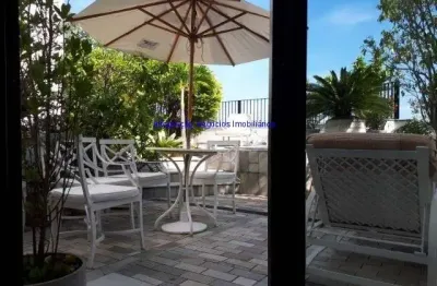Apartamento cobertura 432m², 04 dormitórios (sendo 02 suítes), 05 banheiros e 04 vagas na garagem.   condomínio com portaria, segurança 24hrs, piscina