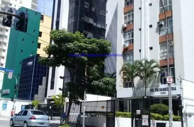 Conjunto comercial 70m², 3 salas, 2 banheiros e 1 vaga de garagem. com ar condicionado e recepção.  condomínio com portaria e segurança 24h.
