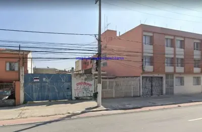 Terreno 320m², 01 banheiro.  excelente localização entre as ruas anhanguera, james holland e avenida rudge.   todas as informações aqui anunciadas são