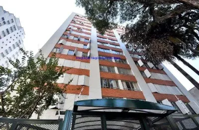Condomínio com portaria 24hrs, piscina, piscina infantil, academia, salão de festa, jardim e sauna.  excelente localização entre as ruas itacolomi,