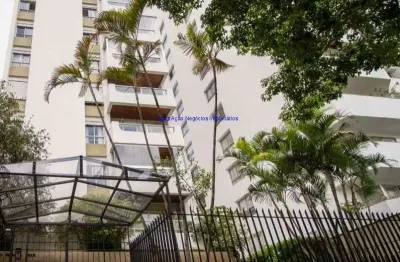 Apartamento 183m², 02 dormitórios (sendo 01 suíte), 03 banheiros e 02 vagas na garagem.  condomínio com portaria 24hrs, salão de festa e jardim.