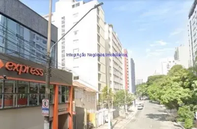 Prédio comercial 1.200m², 04 banheiros e 28 vagas na garagem.  excelente localização entre as ruas doutor seng, silva, pamplona e alameda campinas;