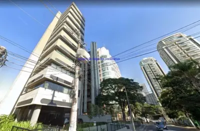 Conjunto comercial 184,40m², 04 banheiros e 04 vagas na garagem.  condomínio com recepção.  excelente localização á 8 minutos andando para a estação