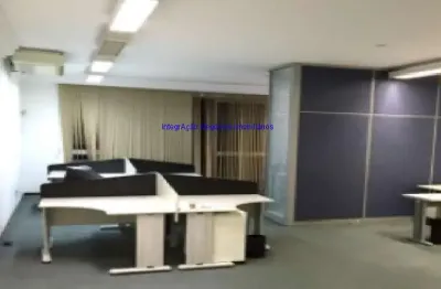 Prédio/loja/imóvel comercial 600m², 12 banheiros e 02 vagas na garagem.  excelente localização entre as ruas dona antônia de queirós, itambé e piauí.
