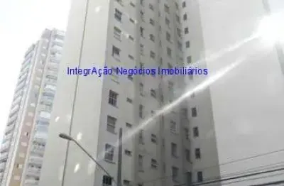 Condomínio com jardim com área de descanso e portaria 24hrs.  excelente localização á 6 minutos andando para a estação do metrô consolação;