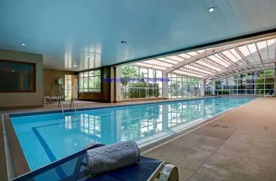 Condomínio com portaria e segurança 24 horas, aquecimento central, espaço gourmet, garagem para visitas, gerador, piscina, piscina infantil, quadra