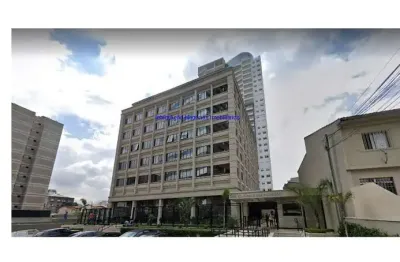 Laje comercial (517m²) próxima à estação pinheiros da linha amarela do metrô e trem, ocupada (alugada) e disponível apenas para venda.