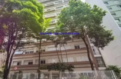 Apartamento 198m², 03 dormitórios, 03 banheiros e 01 vaga na garagem.   condomínio com portaria24hrs, salão de festa e churrasqueira.