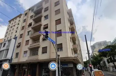 Condomínio com segurança por monitoramento e zelador.  excelente localização à segunda para terceira quadra da avenida paulista