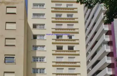 Condomínio com portaria e segurança 24h.  excelente localização, a 500m do metro consolação (linha verde) e metro paulista (linha amarela),