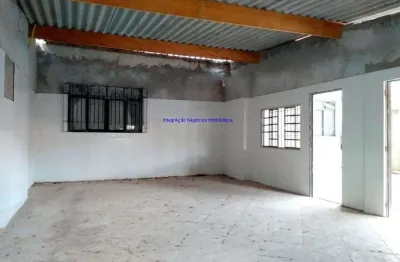 Imóvel para venda na bela vista, casa precisa de reforma com ambientes arejados e ótima distribuição da área interna. localizado em rua tranquila,