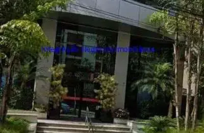 Conjunto comercial 30m², 01 banheiro e 01 vaga na garagem.  condomínio com recepção e segurança.  excelente localização