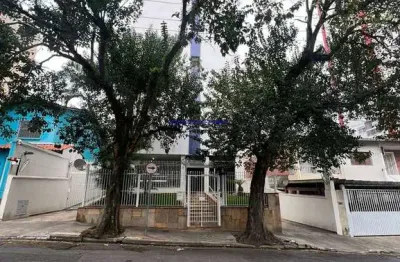 Apartamento 56m², 01 dormitório (sendo suíte), 01 banheiro e 01 vaga na garagem.  condomínio com segurança e portaria.  excelente localização