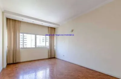 Condomínio com portaria e segurança 24h por monitoramento eletrônico.  excelente localização, entre as ruas bela cintra, fernando de albuquerque,