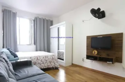 Apartamento studio 28m², 01 dormitório e 01 banheiro.  condomínio com segurança e portaria.  excelente localização, á 8 minutos andando para a estação