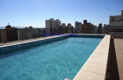 Condomínio com portaria 24hrs, churrasqueira, sauna, espaço gourmet na área comum, salão de festas e piscina.  excelente localização