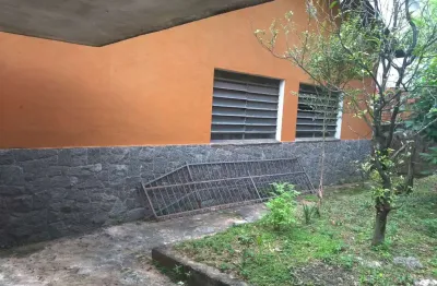 Terreno para investidores, com 506.00 m² de terreno com 14.50 metros de frente para a rua principal e com frente para uma outra via.