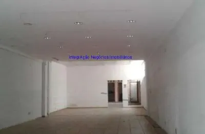 Loja comercial 170 m², 02 banheiros.  excelente localização á 4 minutos andando para a estação do metrô marechal deodoro; entre as rua das palmeiras,