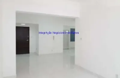 Apartamento 135m², 03 dormitórios, 01 suíte, 02 banheiros, 01 vaga na garagem.  condomínio com segurança e portaria.  excelente localização