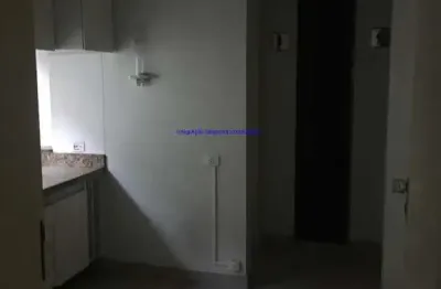 Conjunto comercial 200m², 02 banheiros, 04 vagas na garagem.  condomínio com recepção e segurança 24hrs.  excelente localização