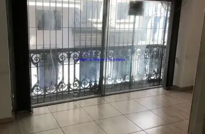 Total de 400mq sobre loja 310m² com:  02 sala de 29m²,  01 sala de 34m² e outras 5 salas menores de aproximadamente 20m², 06 banheiros, 01 atrium,