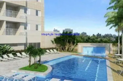 Apartamento 70m², reformado com arquiteto, 02 dormitórios, 02 banheiros e 01 vaga de garagem; sala ampliada, 02 varandas fechadas com vidro.