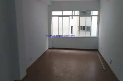 Conjunto comercial 38m², 01 sala e 01 banheiro.   condomínio com recepção e segurança 24hrs.  excelente localização á 2 minutos andando para a estação