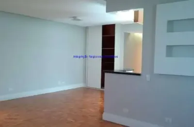 Apartamento 180m²,  3 dormitórios, sendo 2 suítes com armários, cozinha ampla , com armários, fogão embutido em forma de ilha com exaustor e coifa;
