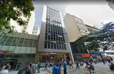 Condomínio com portaria e segurança.  excelente localização entre as ruas dom josé de barros, 24 de maio e conselheiro crispiniano,