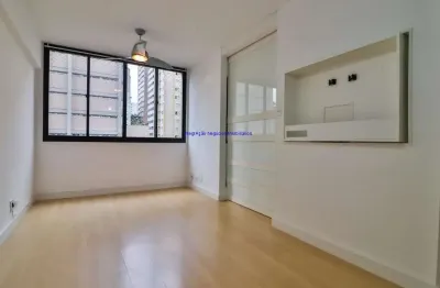 Apartamento semi mobiliado 41m², 01 dormitório, 01 banheiro e 01 vaga na garagem.  condomínio com segurança, portaria, piscina e quadra.