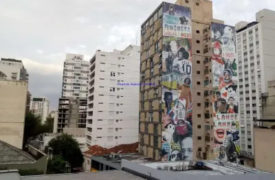 Condomínio com segurança, portaria 24h e zelador.  excelente localização à 9 minutos andando para a estação do metrô consolação,