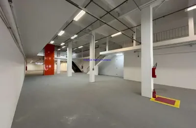 Loja 1.300m² e 02 banheiros.  excelente localização entre as avenidas indianópolis, irerê e alameda dos guaiós.  todas as informações aqui anunciadas