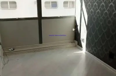 Conjunto comercial 28m² e 01 banheiro.  condomínio com recepção e segurança.  excelente localização á 7 minutos andando para a estação do metrô