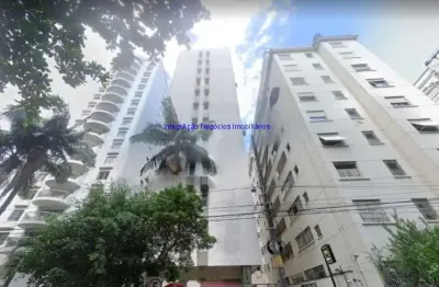 Conjunto comercial 35m², 01 banheiro e 01 vaga na garagem.  condomínio com recepção e segurança 24hrs  excelente localização.
