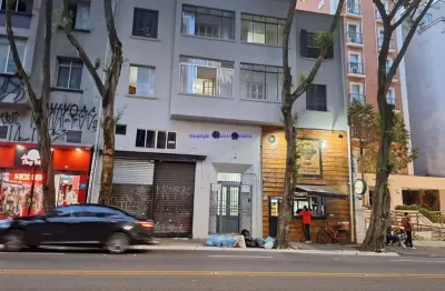 Apartamento 90m², 02 dormitórios e 01 banheiro.  condomínio com segurança e portaria.  excelente localização