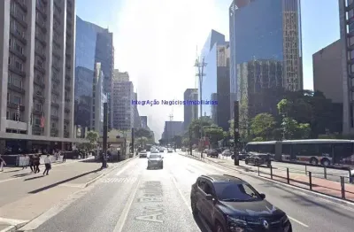 Loja 428m², 02 banheiros e 08 vagas na garagem.  excelente localização á 8 minutos para a estação do metrô brigadeiro; entre as alamedas santos