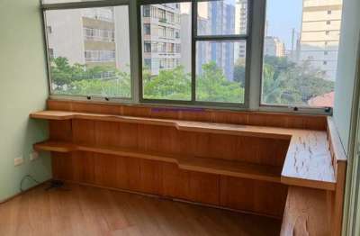 Conjunto comercial 70m², 02 salas, 02 banheiros e 01 vaga na garagem.  condomínio com recepção e segurança.  excelente localização