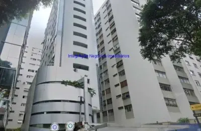 Conjunto comercial 200m², 04 salas e 04 banheiros.   condomínio com recepção e segurança.  excelente localização entre as ruas sergipe, para