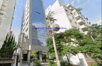 Conjunto comercial 137,11m², 03 banheiros e 02 vagas na garagem.   condomínio com recepção e segurança.  excelente localização