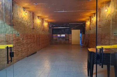 Loja 500m² e 03 banheiros.  excelente localização entre as ruas da consolação, antônio carlos e marques de paranaguá .