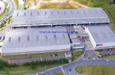 Galpão 1.563,09m² e 4 banheiros..  excelente localização, avenida presidente vargas e estrada da roselândia.  todas as informações aqui anunciadas