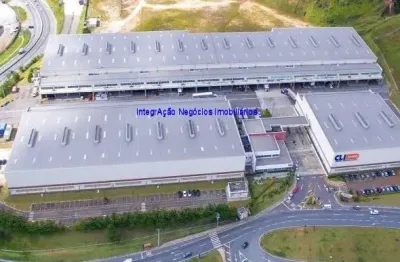 Galpão 1.789,55m² e 4 banheiros..  excelente localização, avenida presidente vargas e estrada da roselândia.