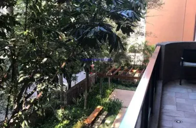 Apartamento 245m², 03 dormitórios (sendo suítes), 04 banheiros e 03 vagas de garagem.  condomínio com portaria, segurança, salão de festas e academia.