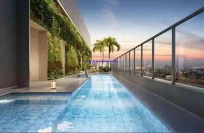 Condomínio com portaria, segurança, salão de festas, piscina, sauna e academia.  Excelente localização, á 4 minutos andando para a estação do metrô