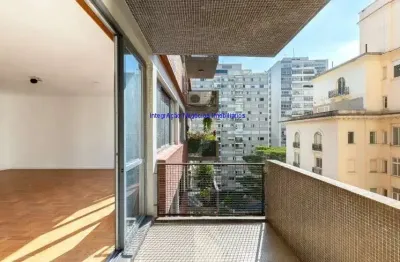 Condomínio com portaria e segurança.  excelente localização, á 8 minutos andando para a estação do metrô santa cecília; entre as ruas baronesa de itu,