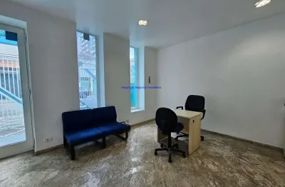 Sobrado comercial 380m², 10 salas, 06 banheiros e 01 vaga de garagem.  excelente localização entre as ruas potenji, pageú e praça benjamin reginato;