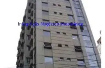 Conjunto comercial 32m², 02 banheiros e 01 vaga na garagem.  condomínio com portaria e segurança 24hrs.  excelente localização próximo as ruas rocha,