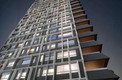 Apartamento 252m², 04 dormitórios (sendo suítes), 05 banheiros e 02 vagas na garagem; (fotos ilustrativas, entrega prevista para setembro/2025).