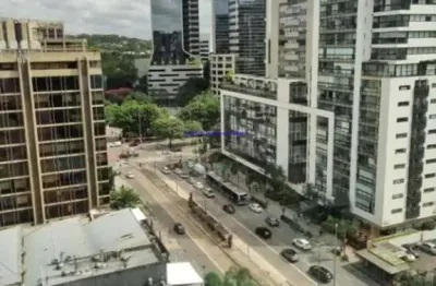 Conjunto comercial 90m², 01 sala, 01 banheiro e 02 vagas na garagem.   condomínio com recepção e segurança.  excelente localização